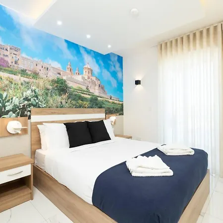 Ivory Seafront With Views!- Fl 19 By Homely *